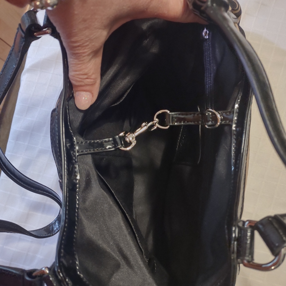 Handbag - Picture 2 of 7